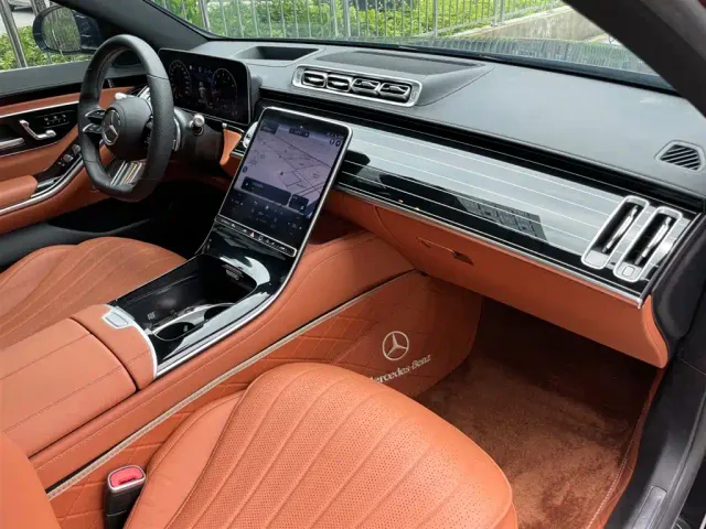 Mercedes-Benz S-Class — Фото автомобиля 21