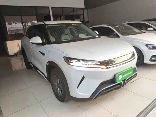 BYD Yuan UP — Фото автомобиля 3