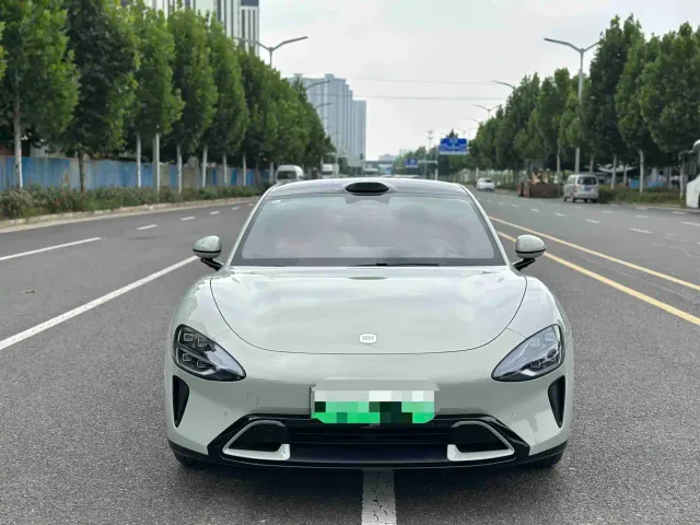 Xiaomi SU7 — Фото автомобиля 2
