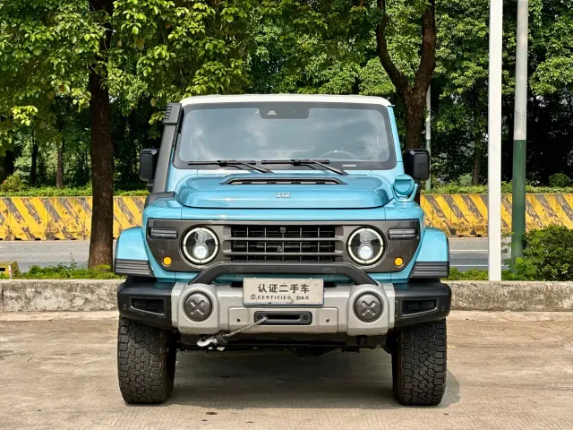 212 212 T01 2025 2.0T Changfeng — Фото автомобиля 2