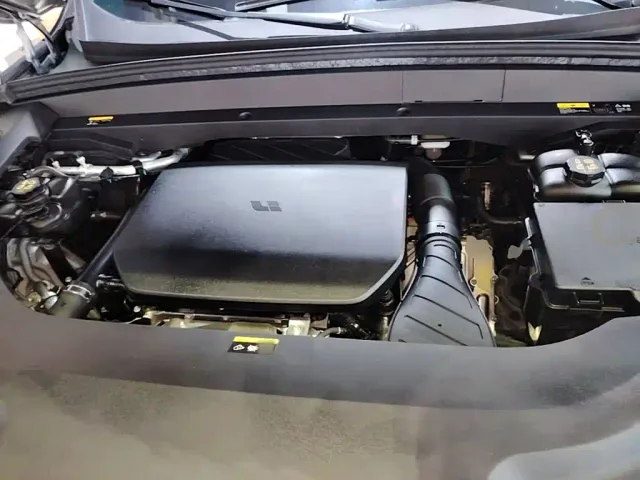 Li Auto Li Xiang L9 2025 Ultra Smart Renewal Edition — Фото автомобиля 19