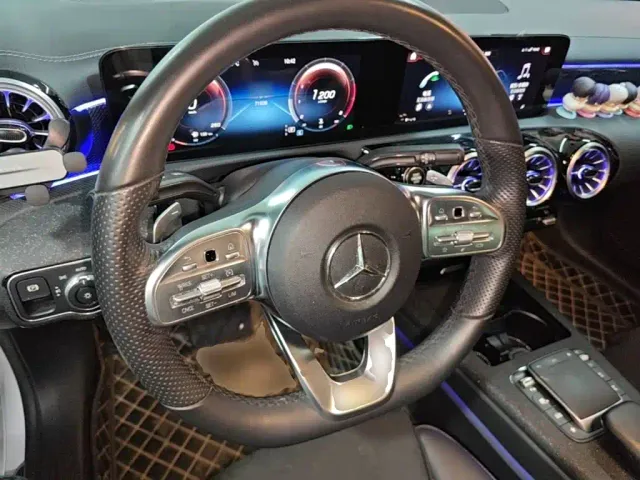 Mercedes-Benz A-Class — Фото автомобиля 10
