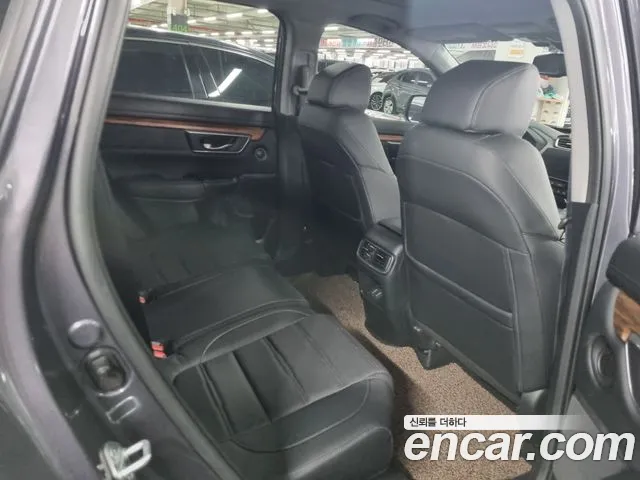 Honda CR-V CR-V 5-е поколение 2.0 гибрид Touring 4WD — Фото автомобиля 4