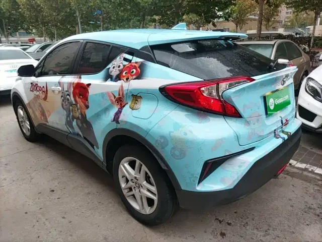 Toyota C-HR — Фото автомобиля 4