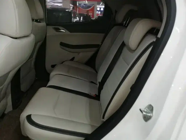 BYD Yuan Pro — Фото автомобиля 16