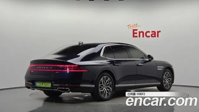Genesis G90 Бензин 3.5 турбо AWD — Фото автомобиля 2