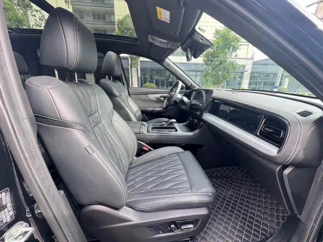 GAC Trumpchi GS8 — Фото автомобиля 11