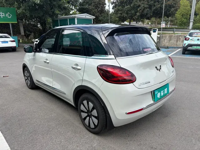 Wuling Bingo — Фото автомобиля 9