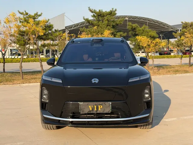 Nio ES8 — Фото автомобиля 2
