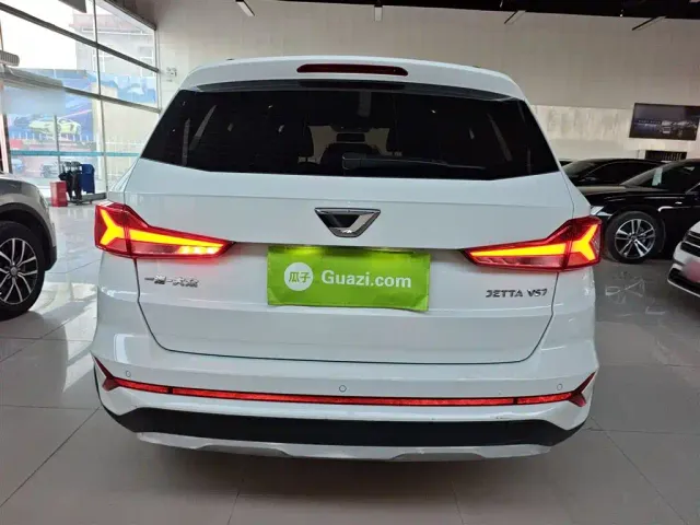 Jetta VS7 — Фото автомобиля 5