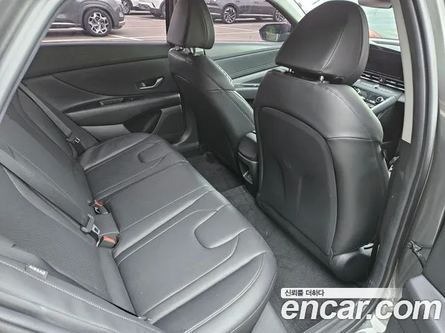 Hyundai Avante CN7 — Фото автомобиля 17