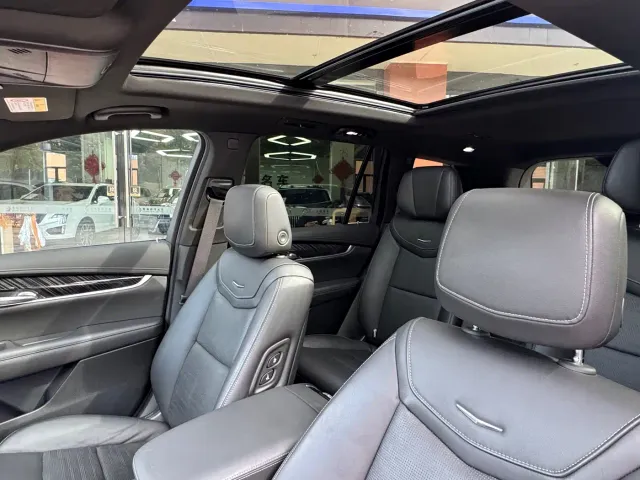 Cadillac XT6 — Фото автомобиля 8