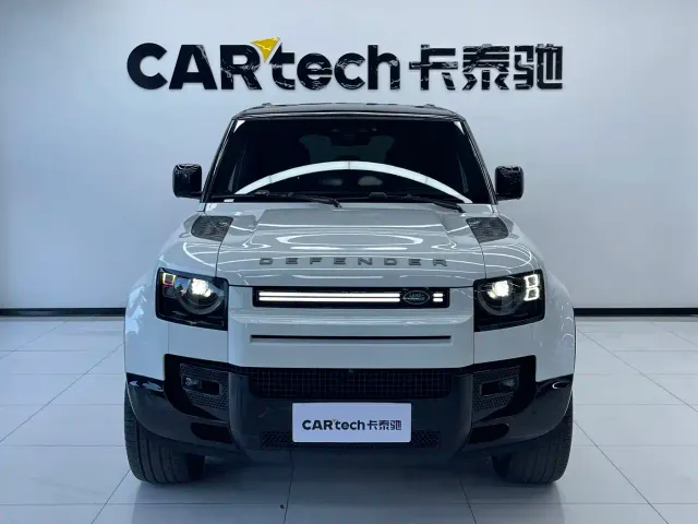 Land Rover Defender — Фото автомобиля 2