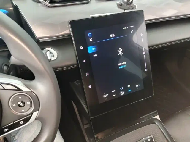 Dongfeng SKY EV01 — Фото автомобиля 12