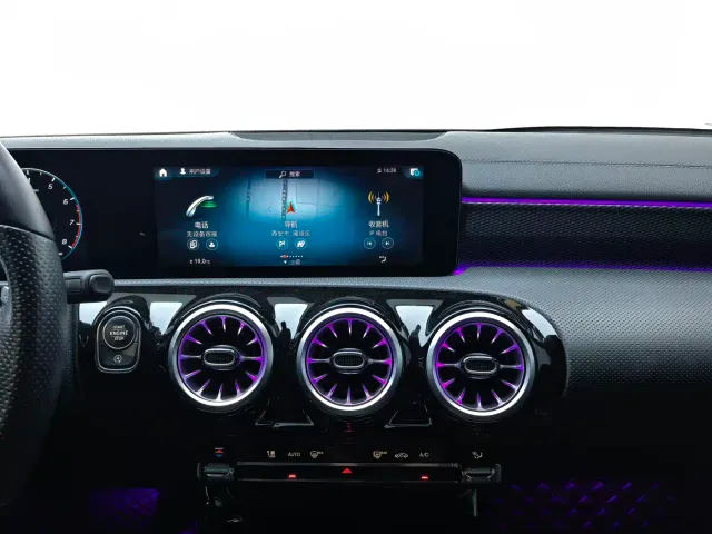 Mercedes-Benz A-Class — Фото автомобиля 13