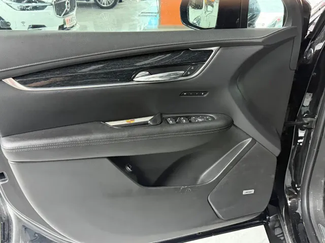 Cadillac XT5 — Фото автомобиля 4