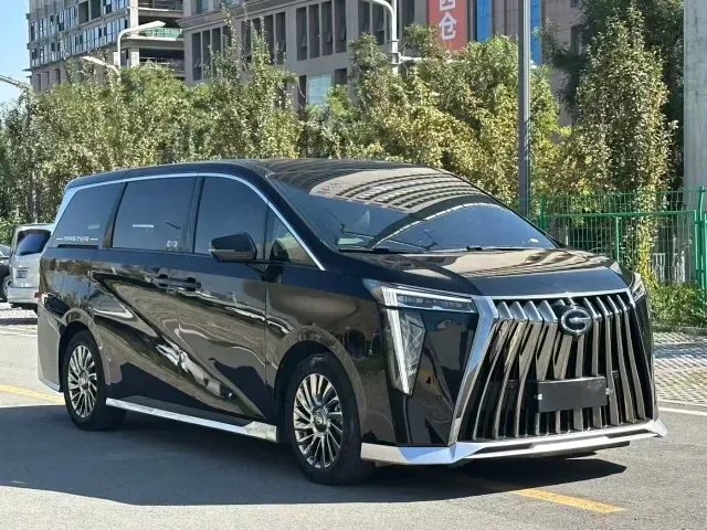 GAC Trumpchi M8 — Фото автомобиля 3