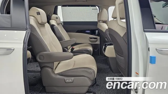 Kia Canival Carnival 4 поколение Бензин 9 мест Signature — Фото автомобиля 4