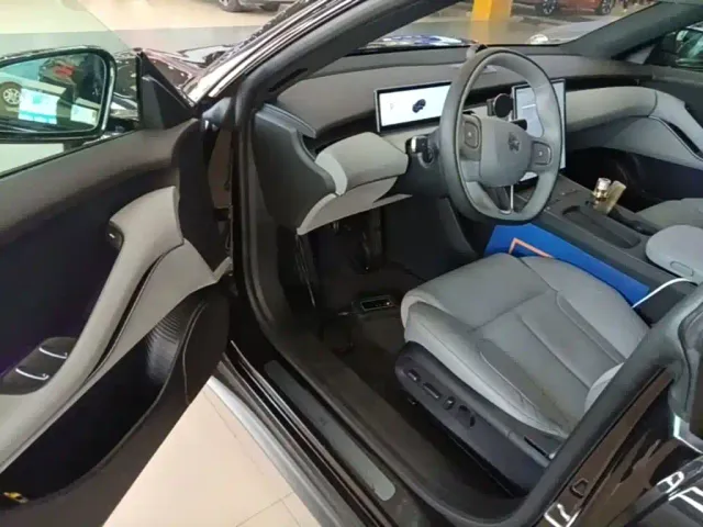 Nio ET5 Touring — Фото автомобиля 15