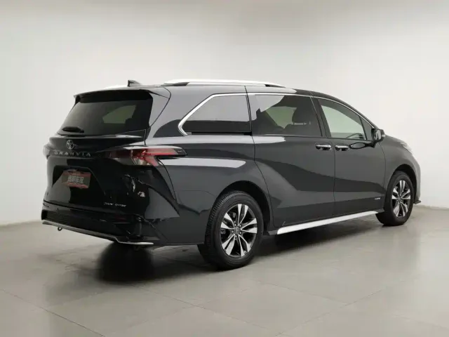 Toyota Granvia — Фото автомобиля 2
