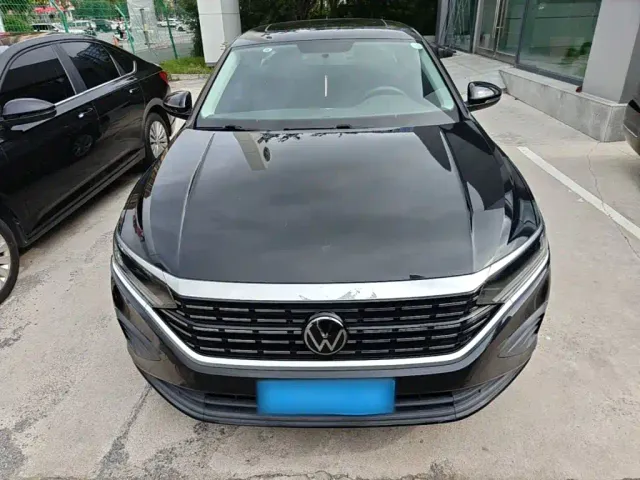 Volkswagen Passat — Фото автомобиля 2