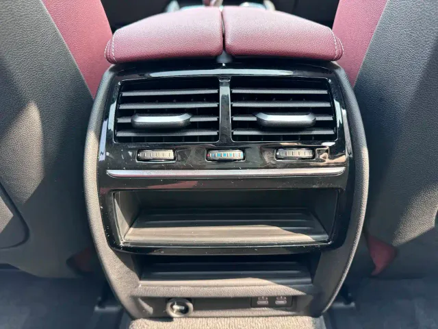BMW 5 Series — Фото автомобиля 12