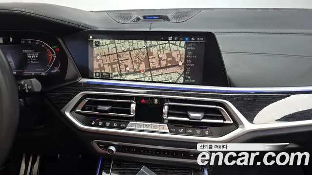 BMW X7 — Фото автомобиля 3