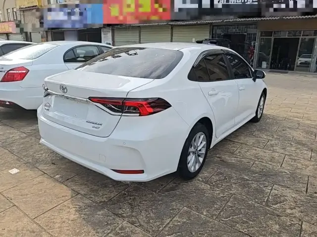 Toyota Corolla — Фото автомобиля 6