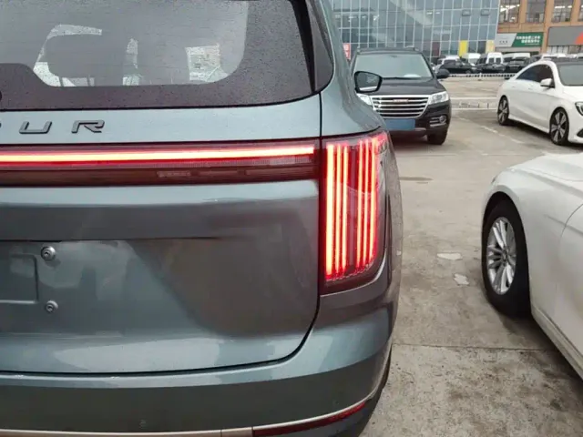 Jetour X70L — Фото автомобиля 7