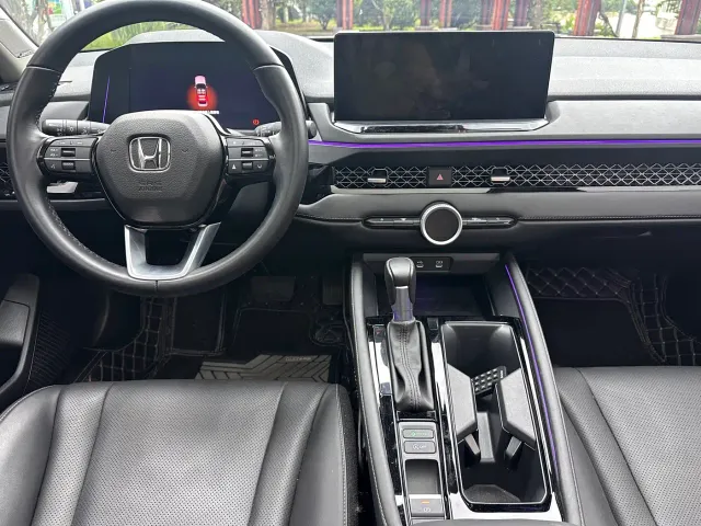 Honda Accord — Фото автомобиля 15
