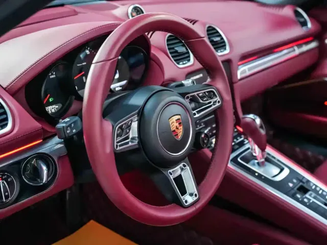 Porsche 718 — Фото автомобиля 5
