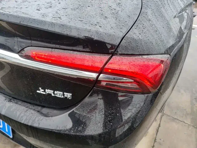 Buick LaCrosse — Фото автомобиля 7