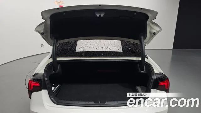 Kia K5 Новый K5 3 поколение 2.0 LPi(Для проката) — Фото автомобиля 20