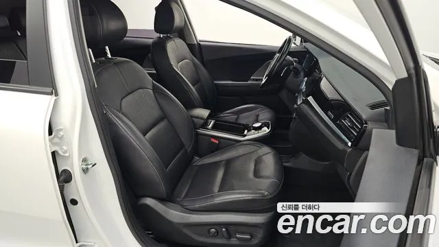 Kia Niro Niro Plus Earth — Фото автомобиля 26