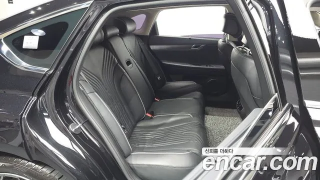 Genesis G80 Бензин 2.5 турбо AWD — Фото автомобиля 11
