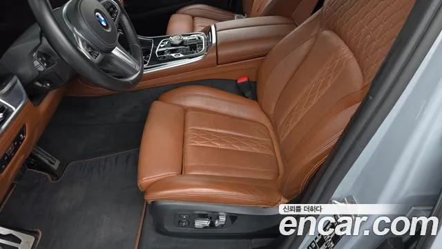 BMW X7 xDrive 40d M Sport 7 мест — Фото автомобиля 25