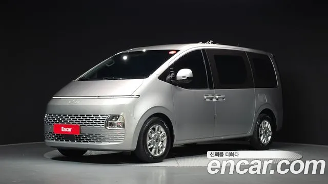Фотография автомобиля — Hyundai Staria