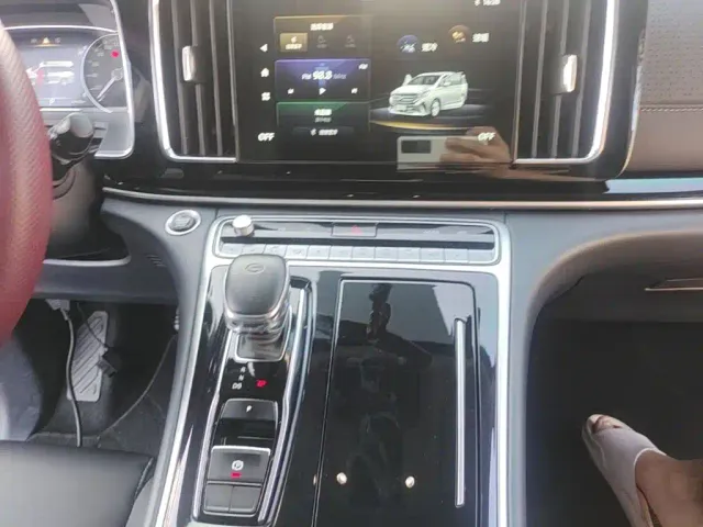 GAC Trumpchi M8 — Фото автомобиля 9
