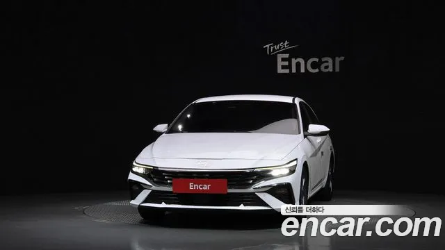 Hyundai Avante — Фото автомобиля 3