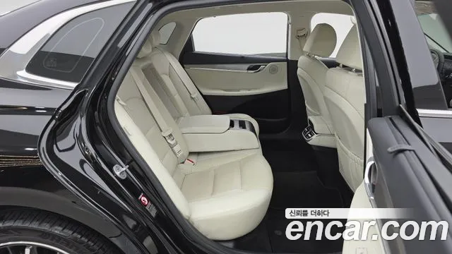 Hyundai Grandeur Новый Grandeur IG — Фото автомобиля 12
