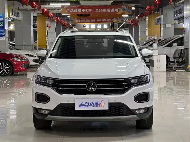 Volkswagen T-Roc — Фото автомобиля 2