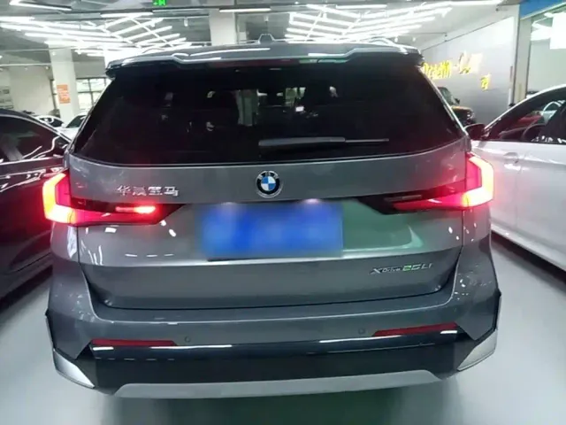 BMW X1 — Фото автомобиля 5