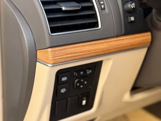 Toyota Land Cruiser — Фото автомобиля 30