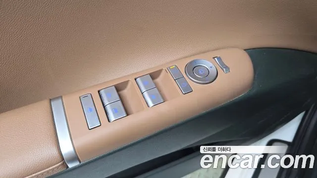 Hyundai Grandeur GN7 — Фото автомобиля 29