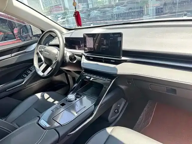 Haval Haval H6 2024 Model 1.5T 2WD Classic Edition — Фото автомобиля 6