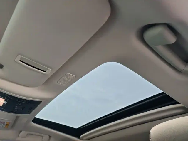 Lexus ES — Фото автомобиля 17