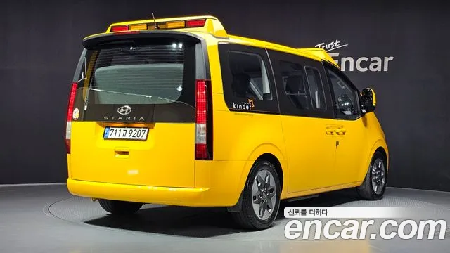Hyundai Staria — Фото автомобиля 2
