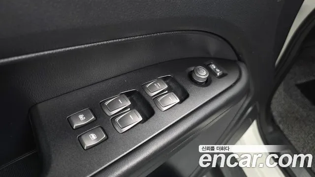 KG_Mobility_Ssangyong Rexton Новый Rexton Sport Дизель 2.2 4WD — Фото автомобиля 28