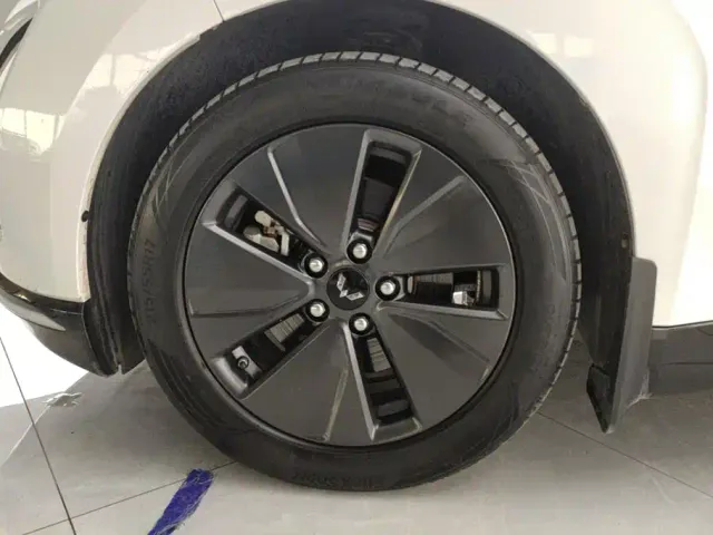 Wuling Starlight — Фото автомобиля 6