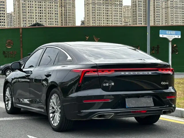 Bestune B70 — Фото автомобиля 11